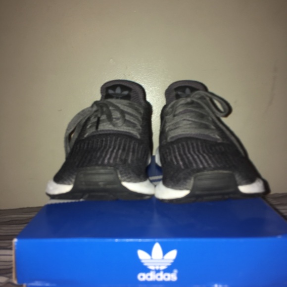 ADIDAS M SWIFT RUN - Picture 4 of 4